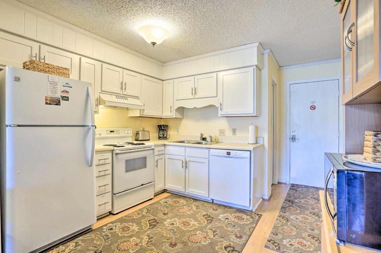 Isle Of Palms Condo With Pool Access Walk To Beach! Exterior photo